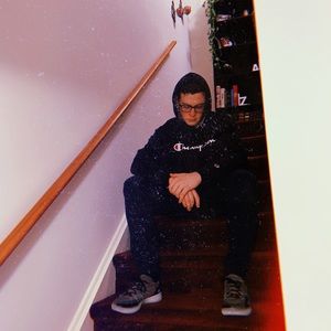 Meet your Posher, Dakota